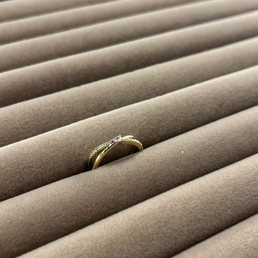 Minimal Çapraz Taş Detaylı 14K Gold Kaplama Xuping Yüzük